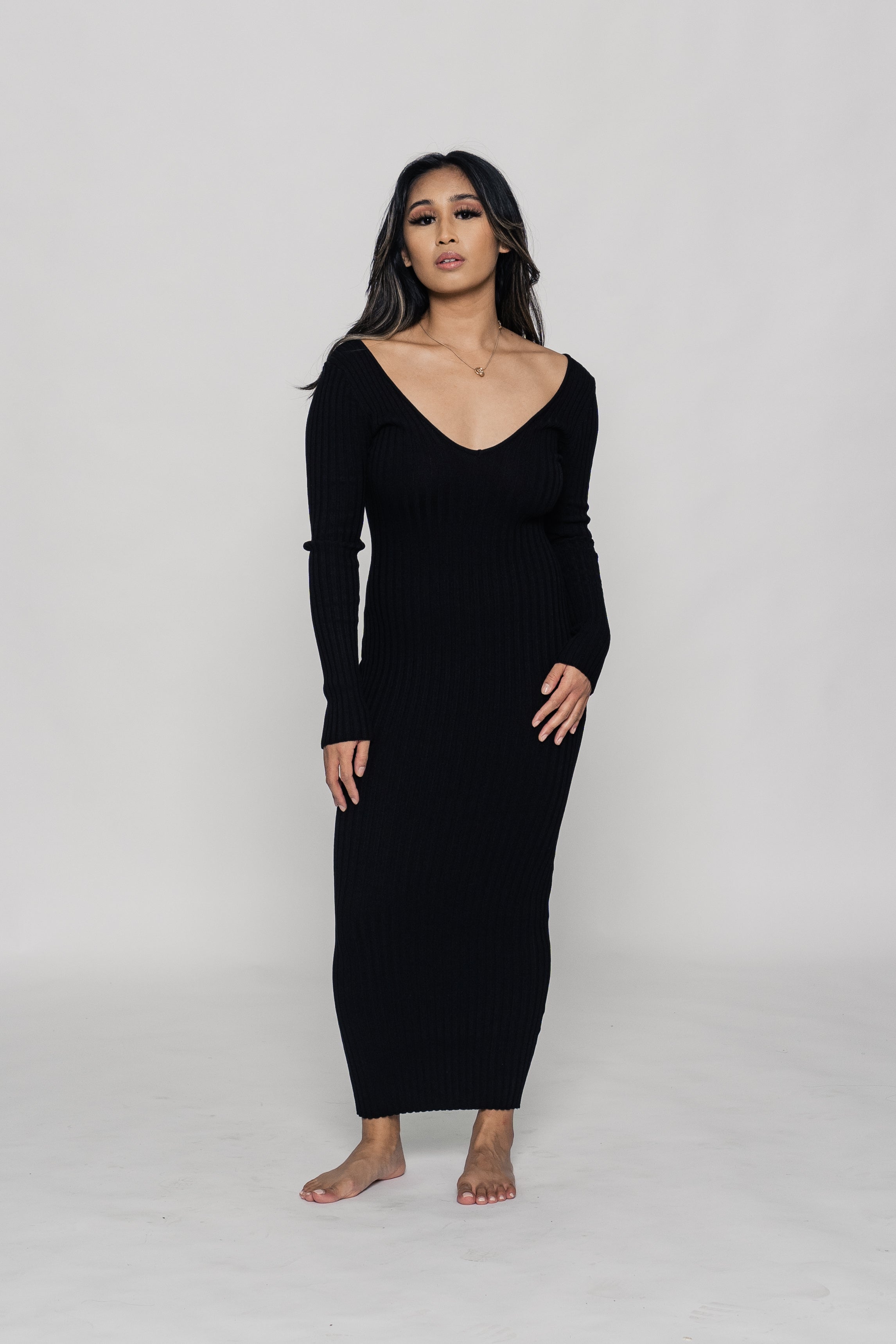 FRE•QUEN•CY V-Neck Midi Dress